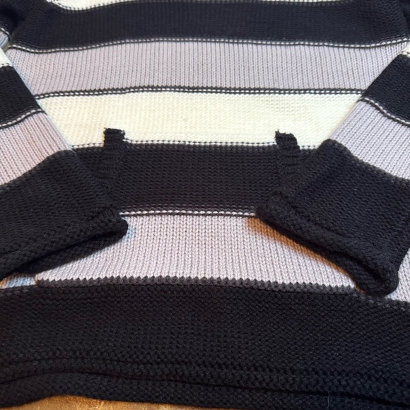 Spense Knits Sweater Size L Black White Purple Turtleneck Kangaroo Pouch - Picture 9 of 10